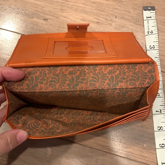 Hobo International wallet – Orange - Picture 15 of 16